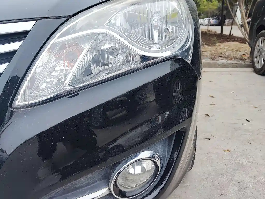 HYUNDAI CELESTA 2015