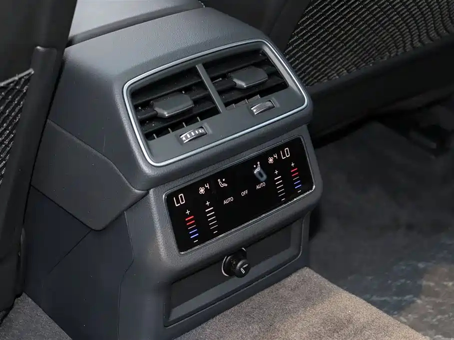 AUDI A6L 2021