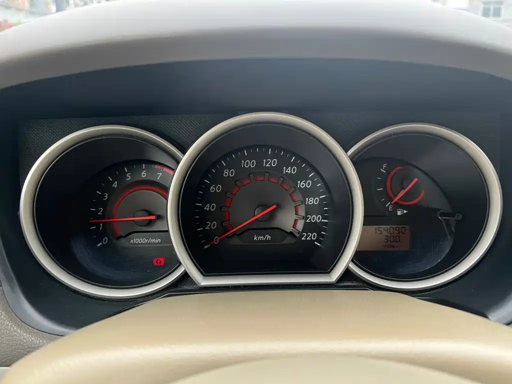 NISSAN SYLPHY 2014