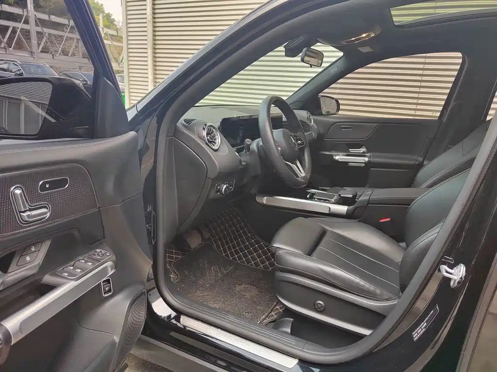 MERCEDES BENZ GLB 2022