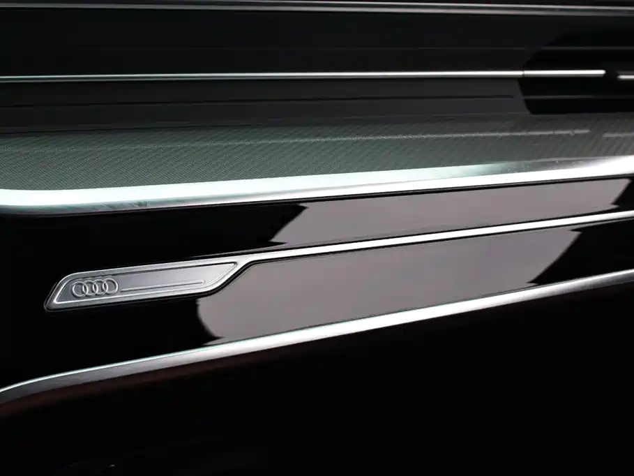 AUDI A6L 2021