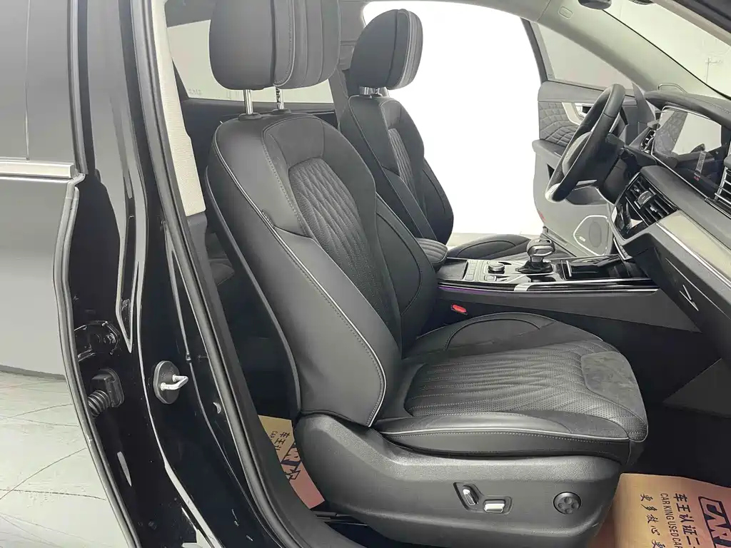 HONGQI HS5 2023