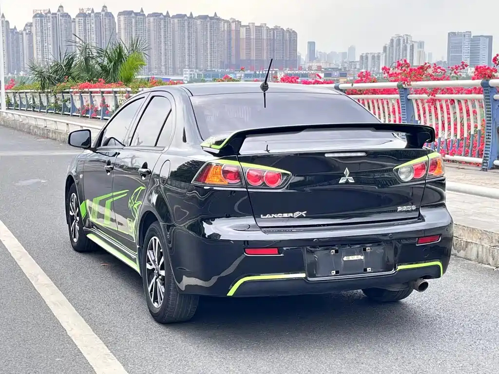 MITSUBISHI LANCER EX 2016