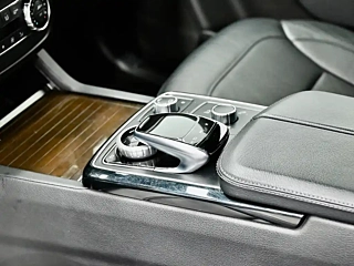 MERCEDES BENZ GLS  2018 YEAR GLS 400 4MATIC LUXURY 2018
