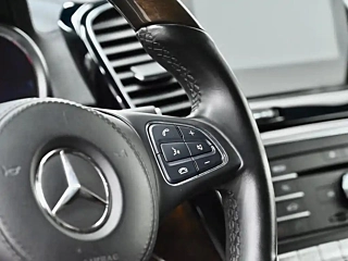 MERCEDES BENZ GLS  2018 YEAR GLS 400 4MATIC LUXURY 2018