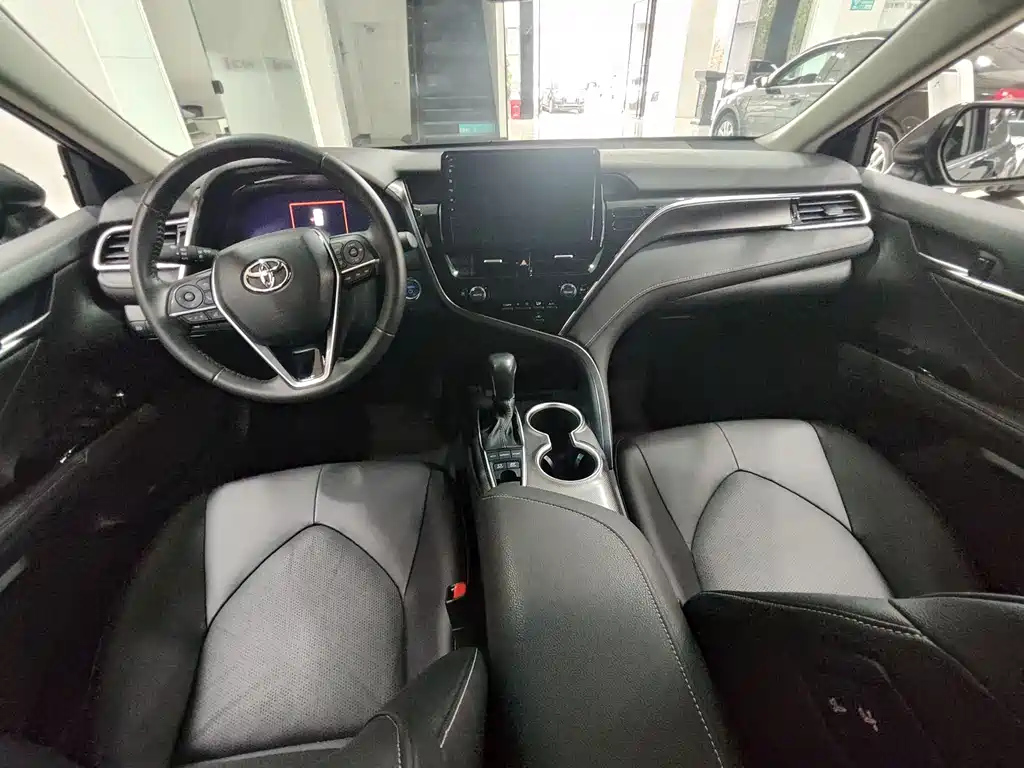 TOYOTA CAMRY 2022