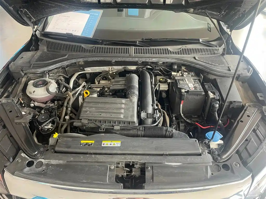 VOLKSWAGEN SAGITAR 2021