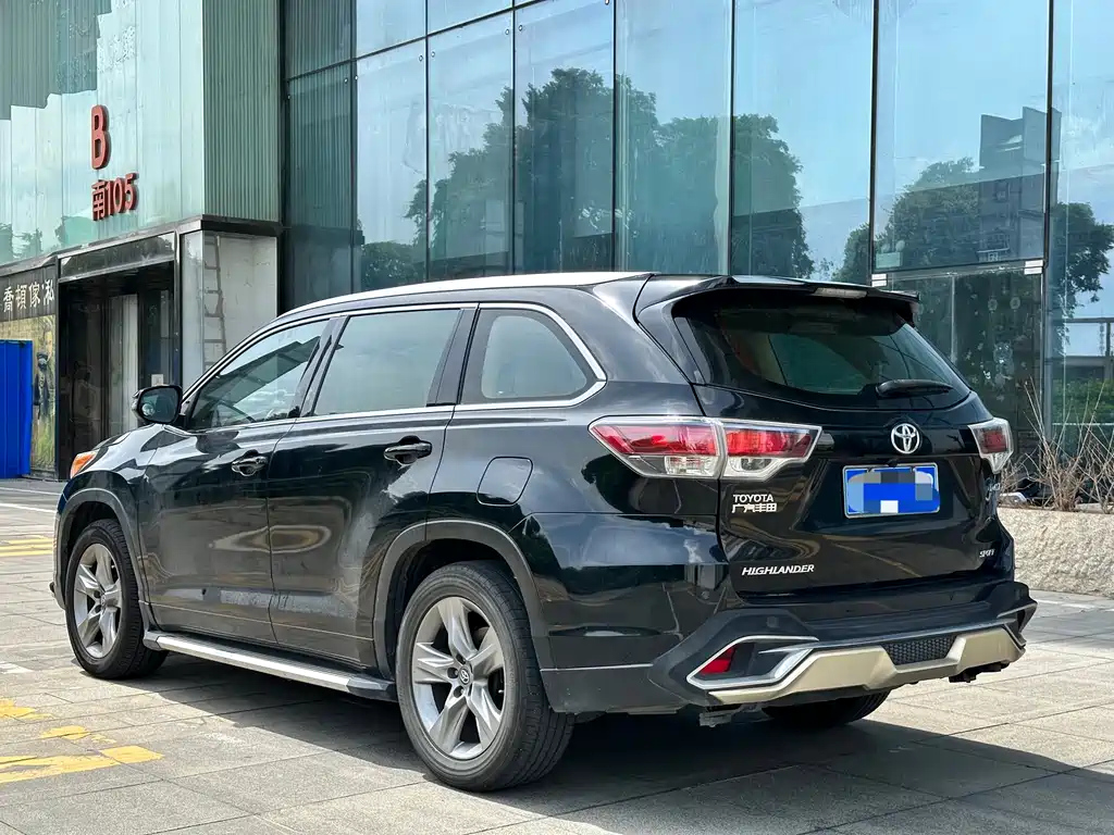 TOYOTA HIGHLANDER 2015