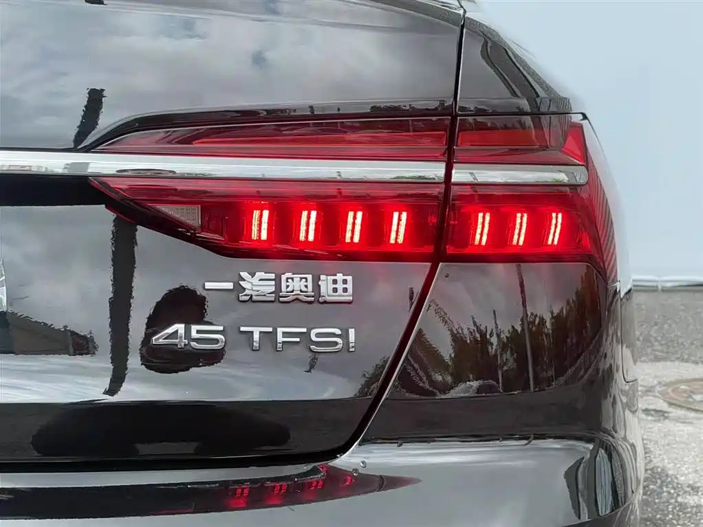 AUDI A6L 2021