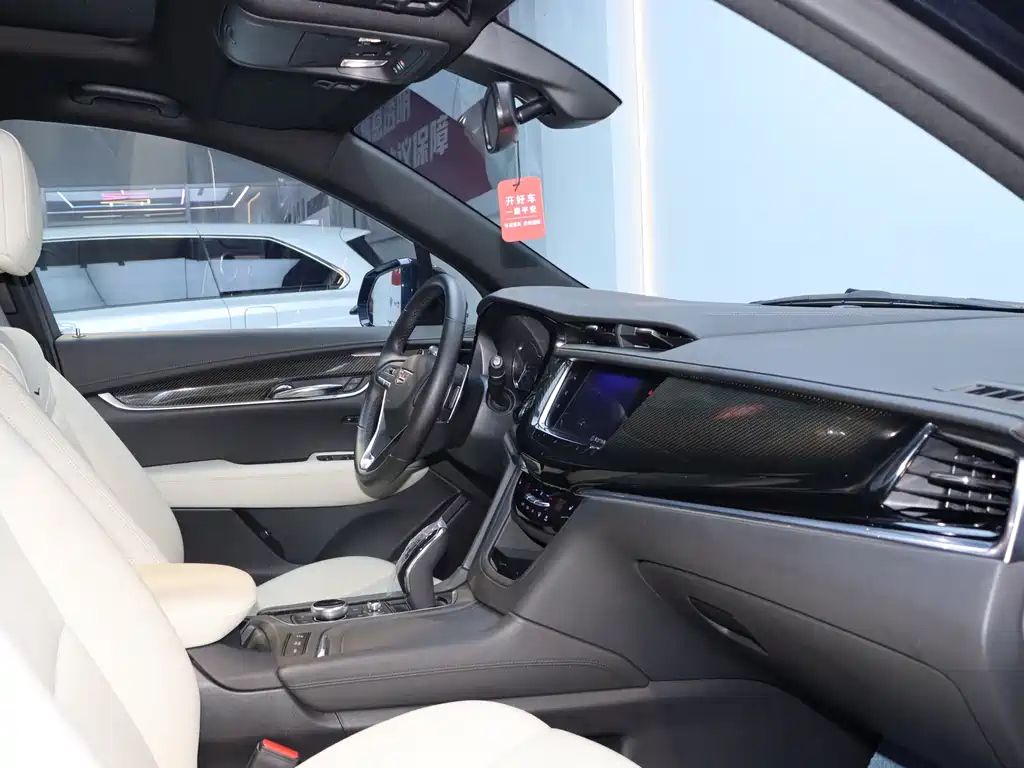 CADILLAC XT6 2021