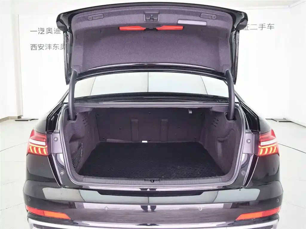 AUDI A6L 2020
