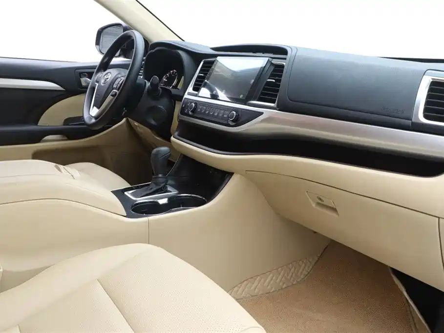 TOYOTA HIGHLANDER 2021