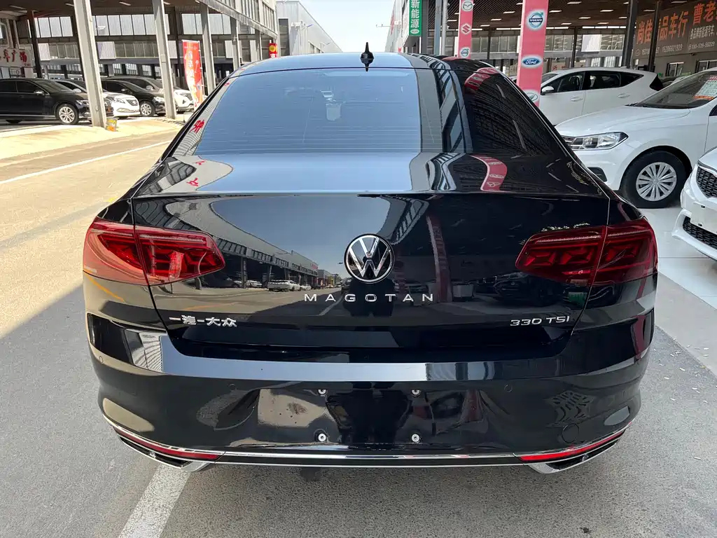 VOLKSWAGEN MAGOTAN 2024