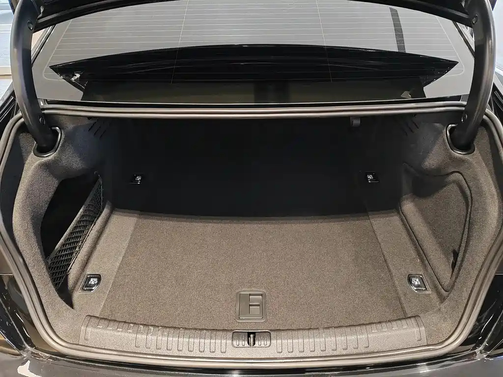 AUDI A6L 2021