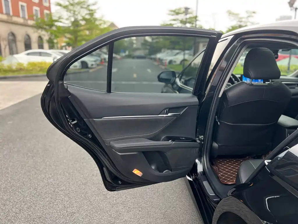 TOYOTA CAMRY 2022