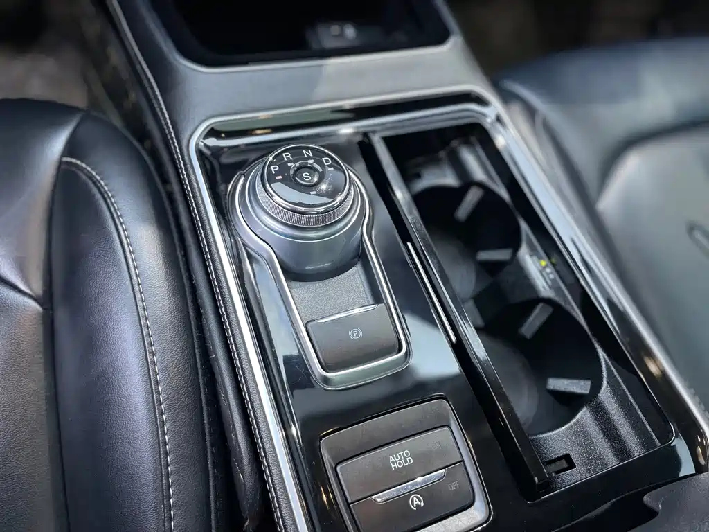 FORD EDGE 2021