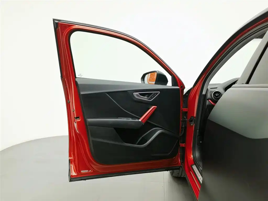 AUDI Q2L 2020