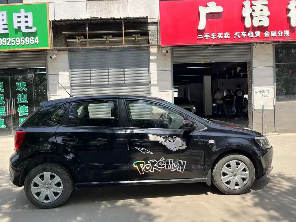 VOLKSWAGEN POLO 2014