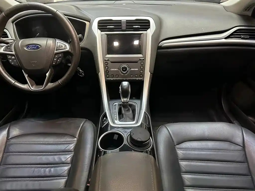 FORD MONDEO 2015