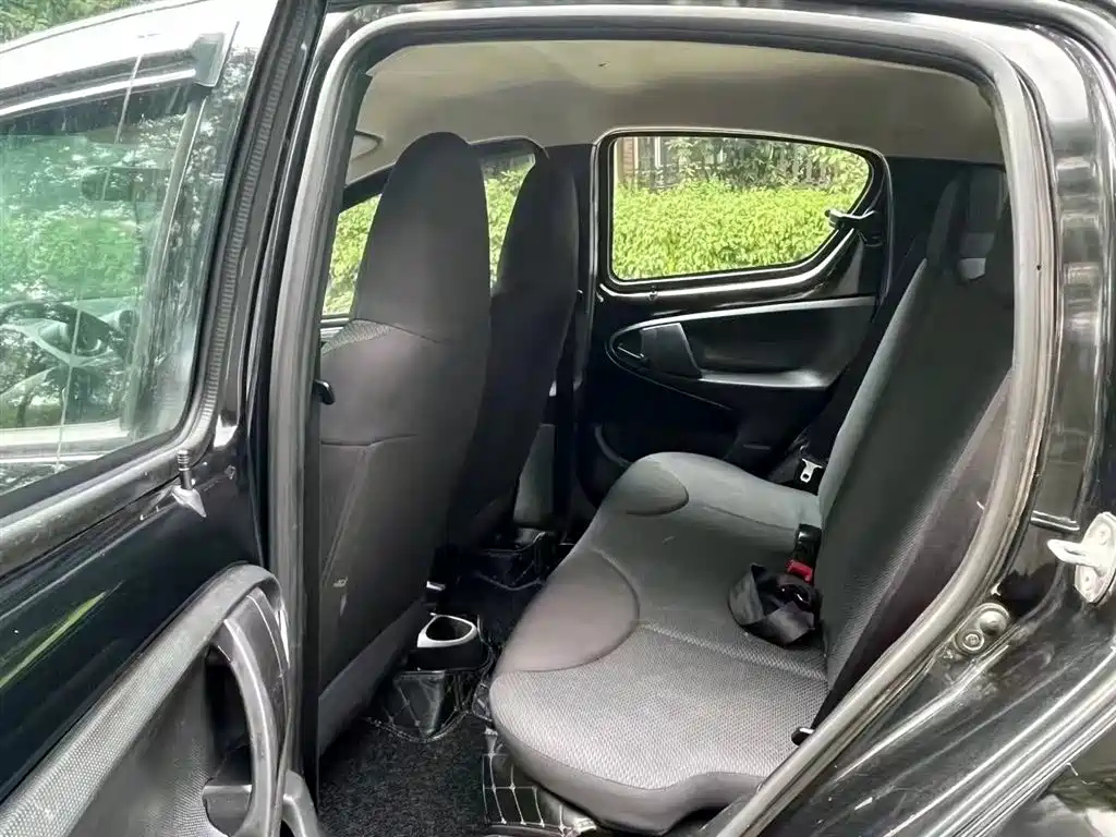BYD F0 2013