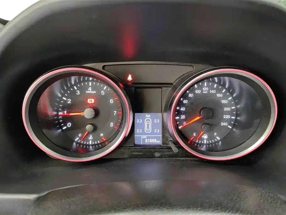 HAVAL M6 2017