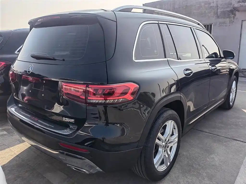 MERCEDES BENZ GLB 2022