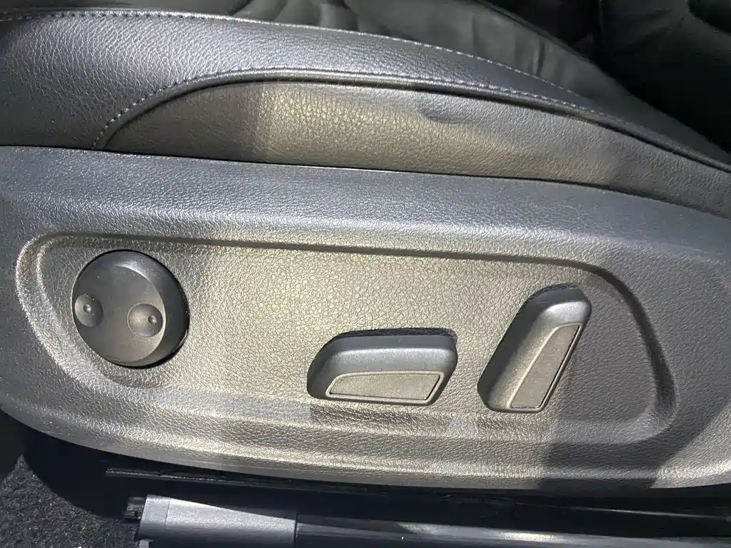 VOLKSWAGEN MAGOTAN 2016