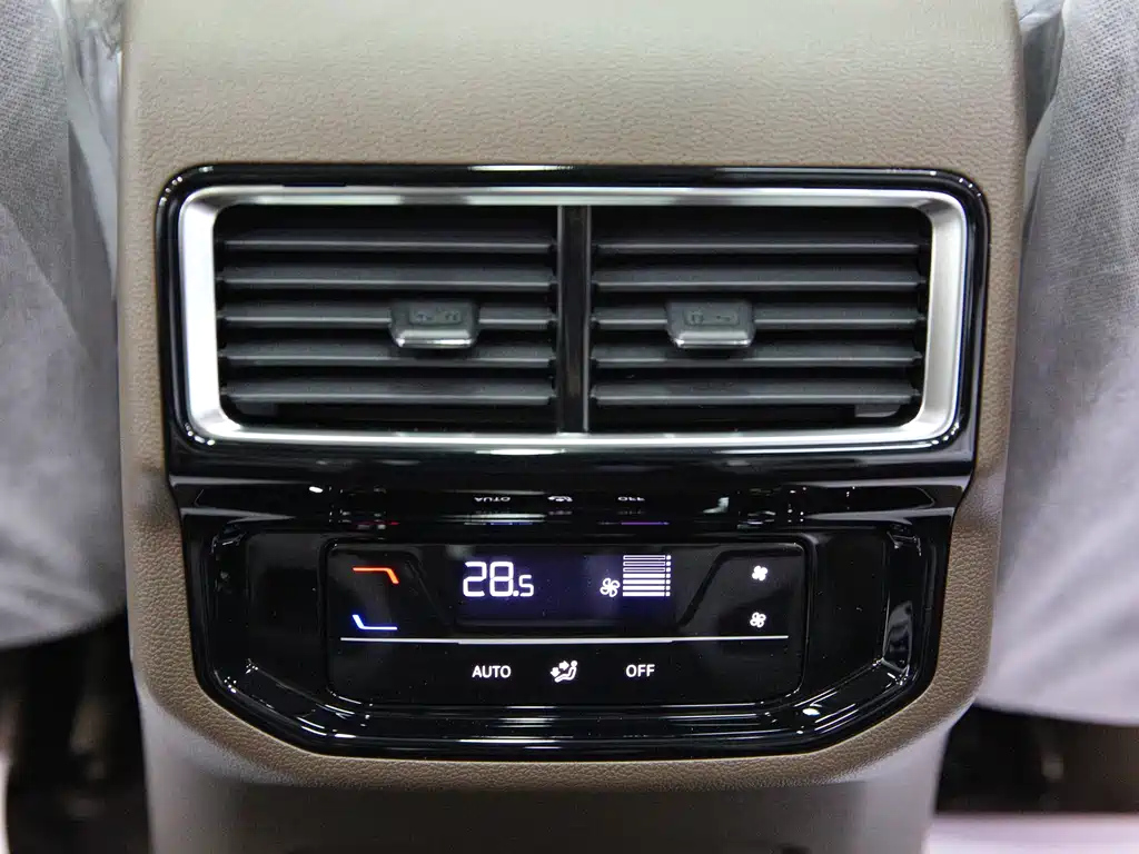 VOLKSWAGEN VILORAN 2024