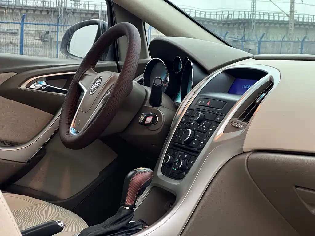 BUICK EXCELLE 2015