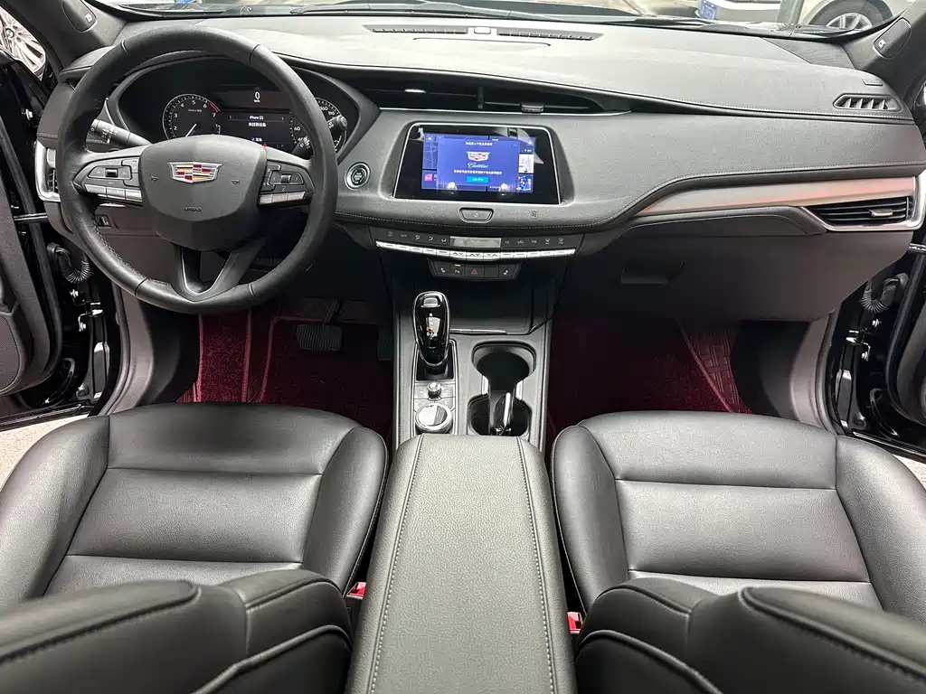CADILLAC XT4 2021