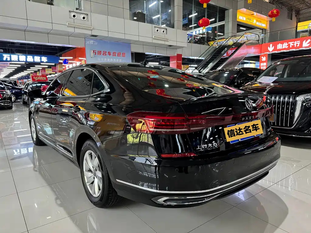 VOLKSWAGEN PASSAT 2022