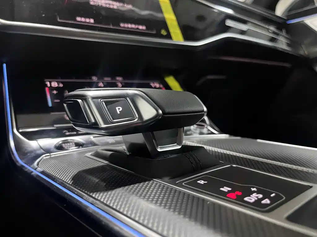 AUDI A6L 2025