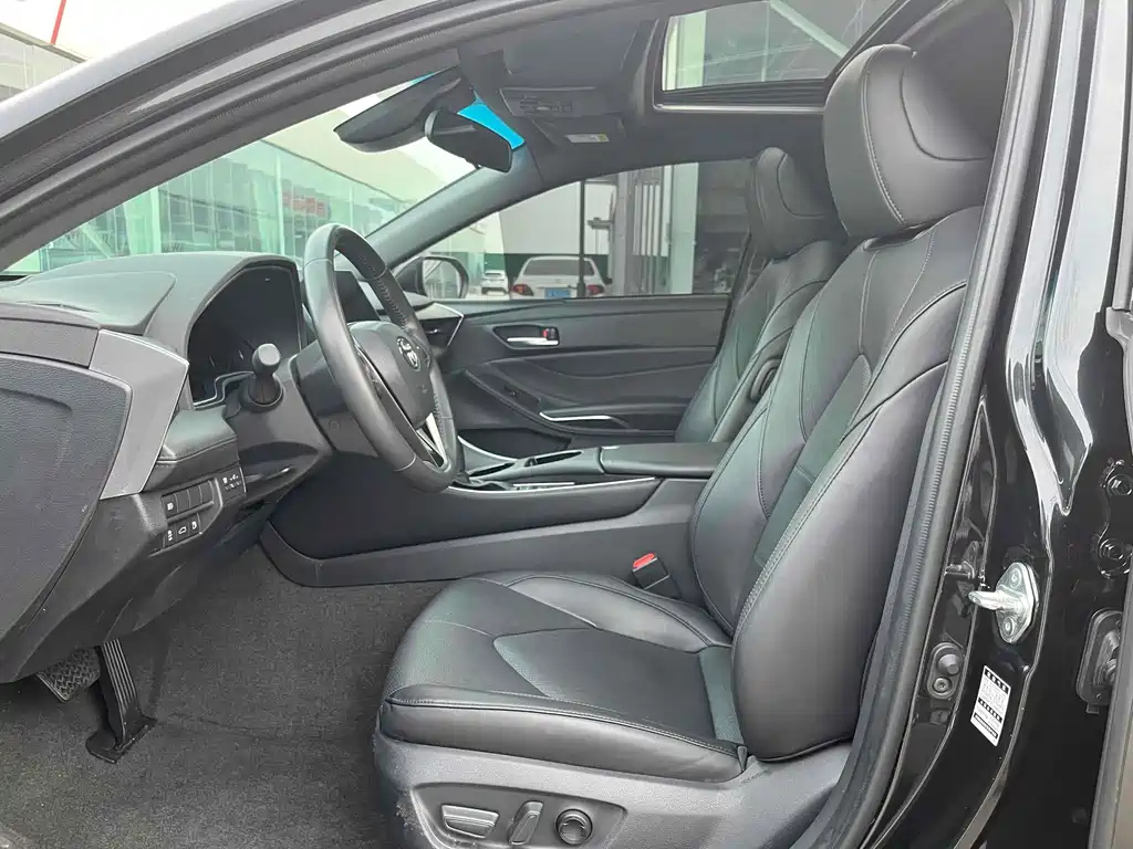 TOYOTA AVALON 2022