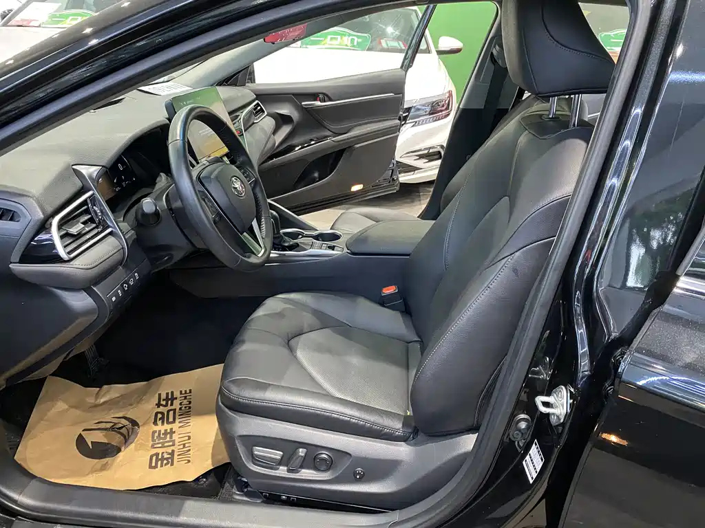 TOYOTA CAMRY 2022