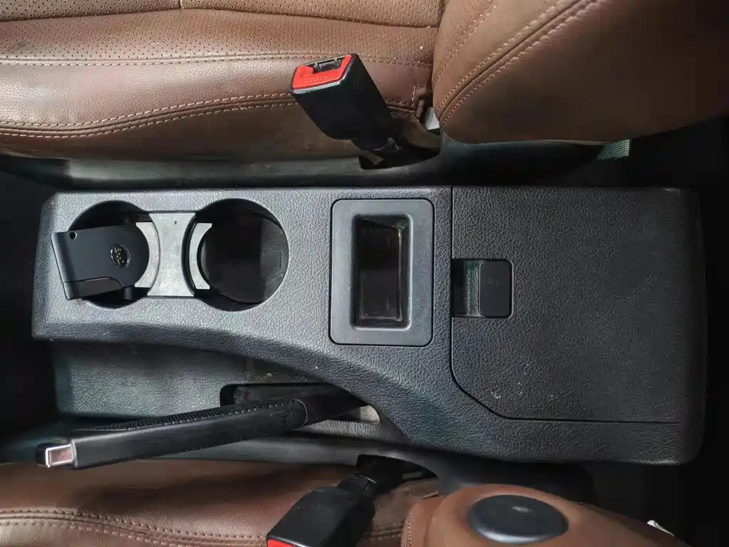 BYD S6 2015