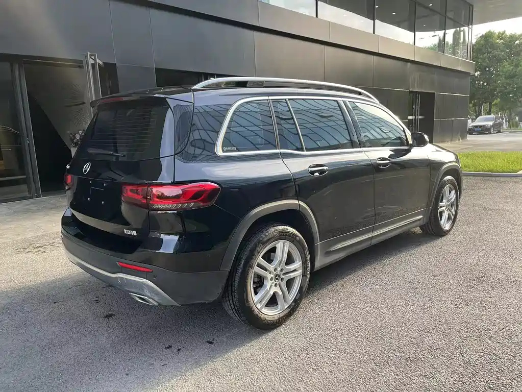 MERCEDES BENZ GLB 2022