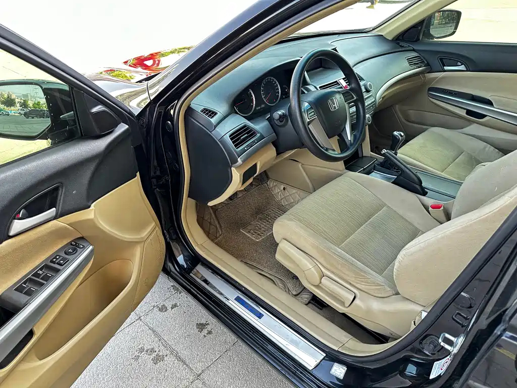 HONDA ACCORD 2011