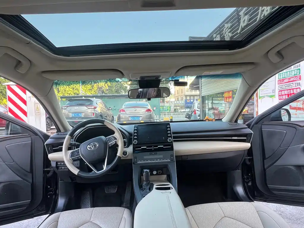 TOYOTA AVALON 2020