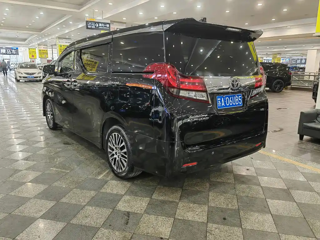 TOYOTA ALPHARD 2018