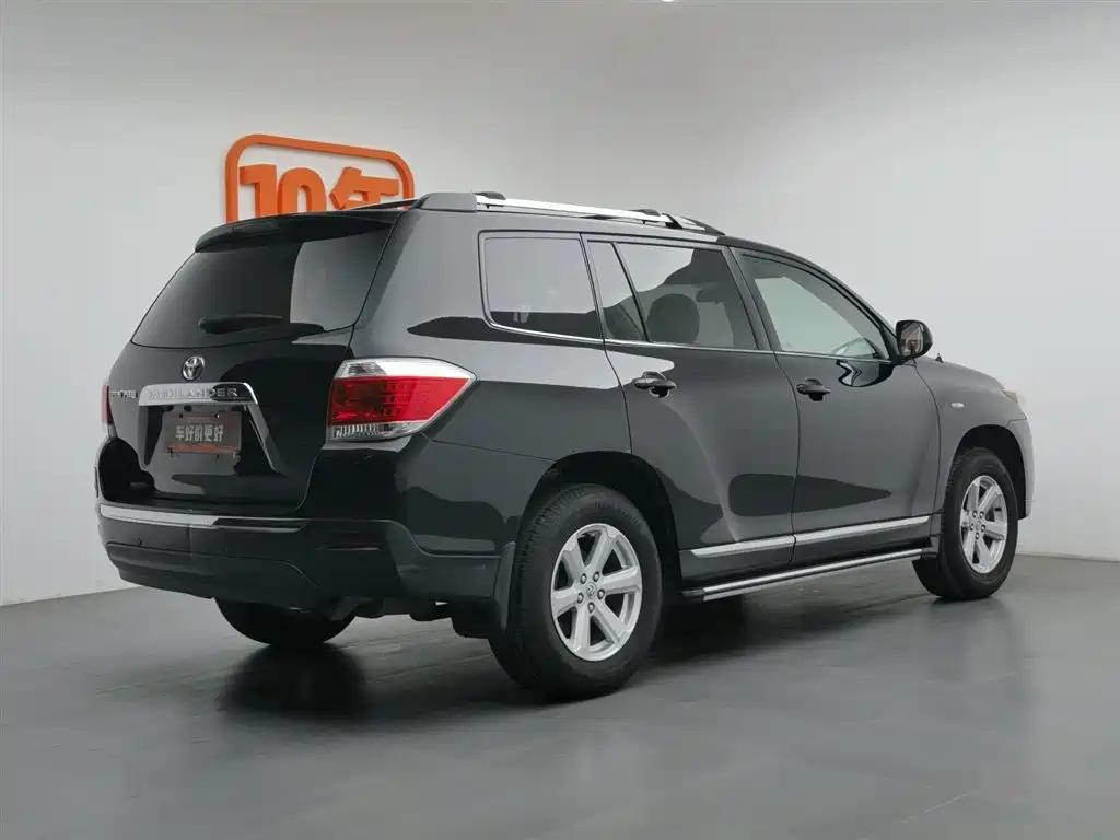 TOYOTA HIGHLANDER 2014