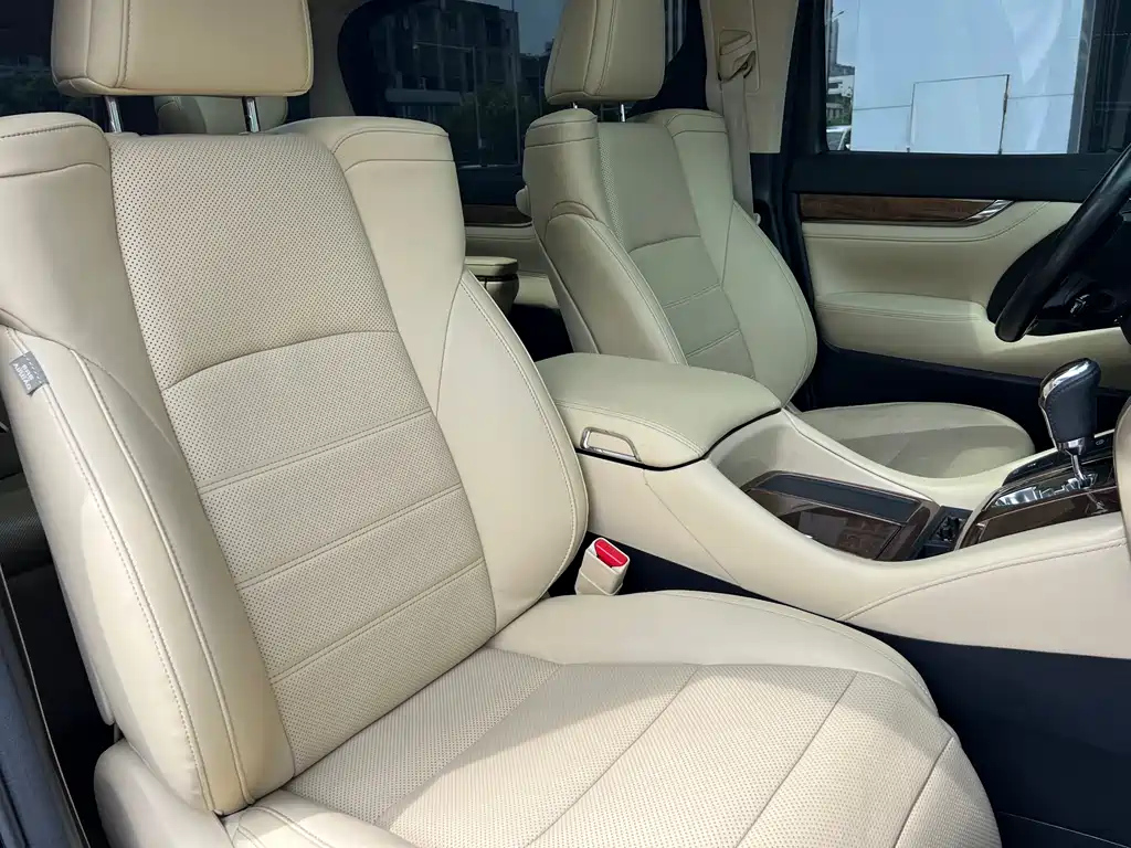 TOYOTA ALPHARD 2018