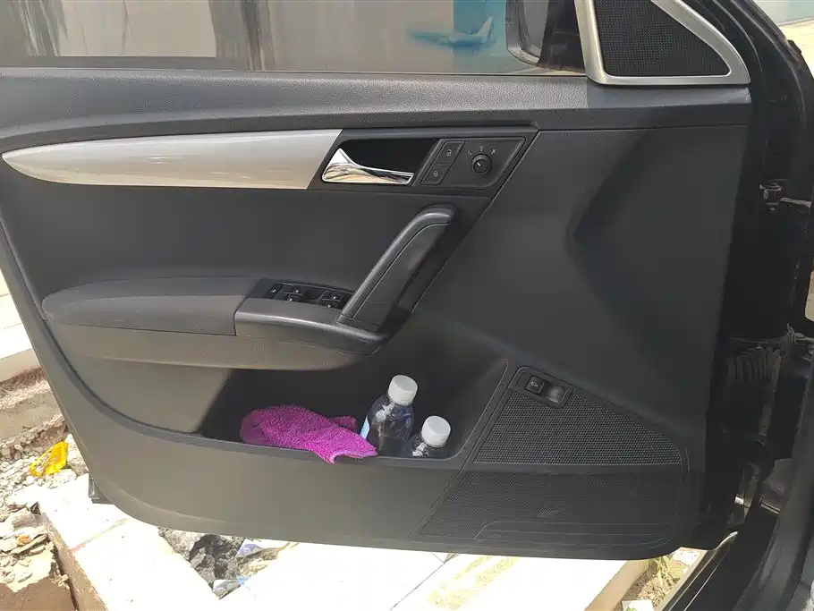 VOLKSWAGEN LAVIDA 2018