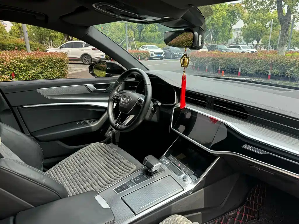 AUDI A6L 2020