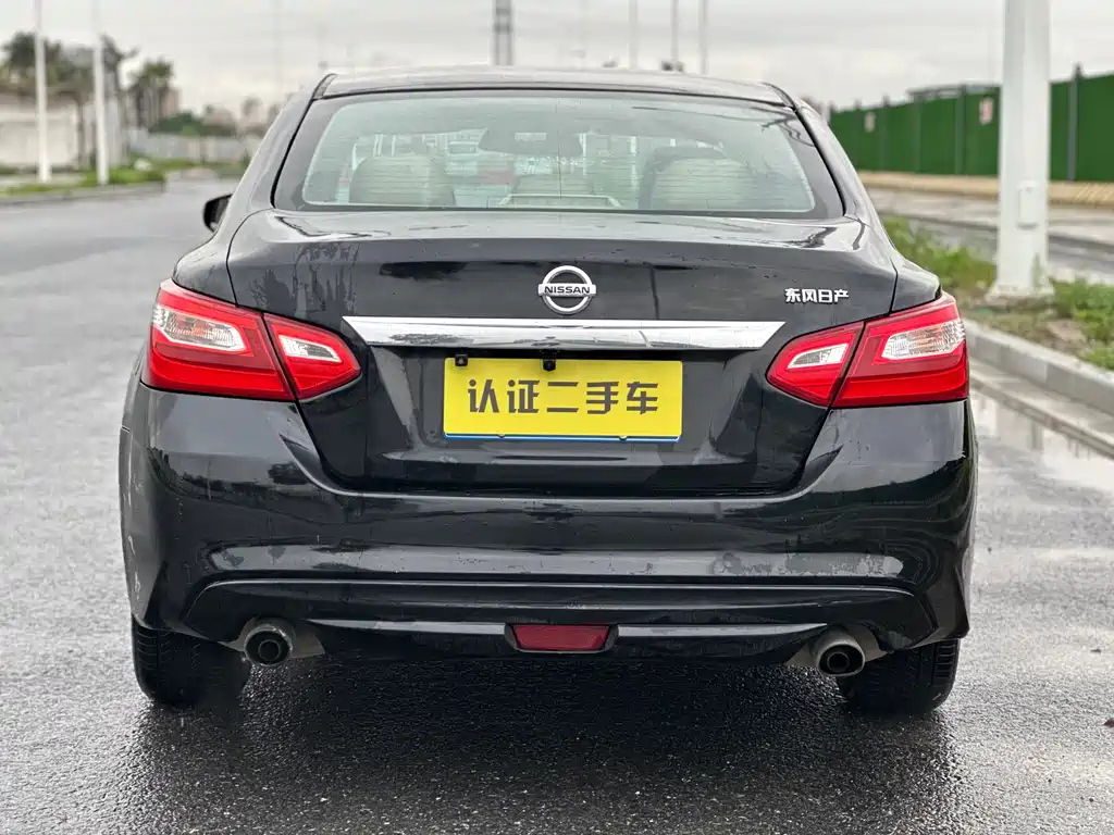 NISSAN TEANA 2016