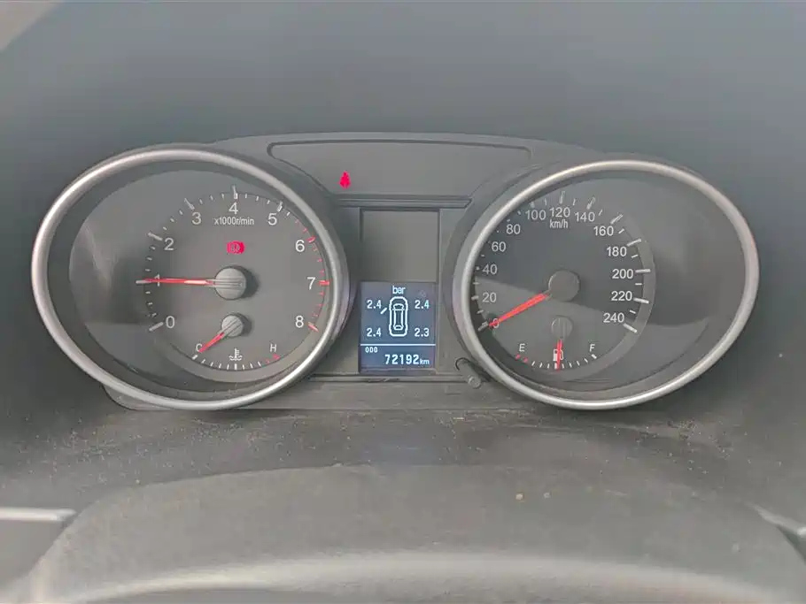 HAVAL H6 2015