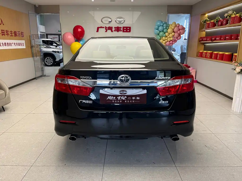 TOYOTA CAMRY 2014
