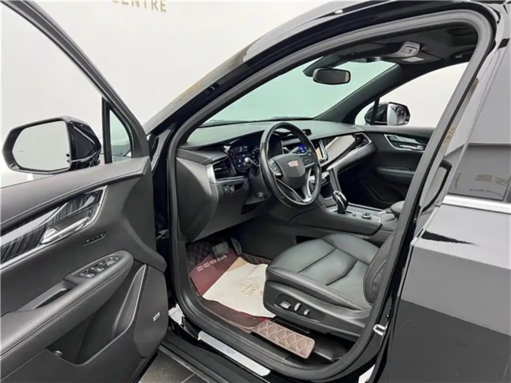 CADILLAC XT6 2021