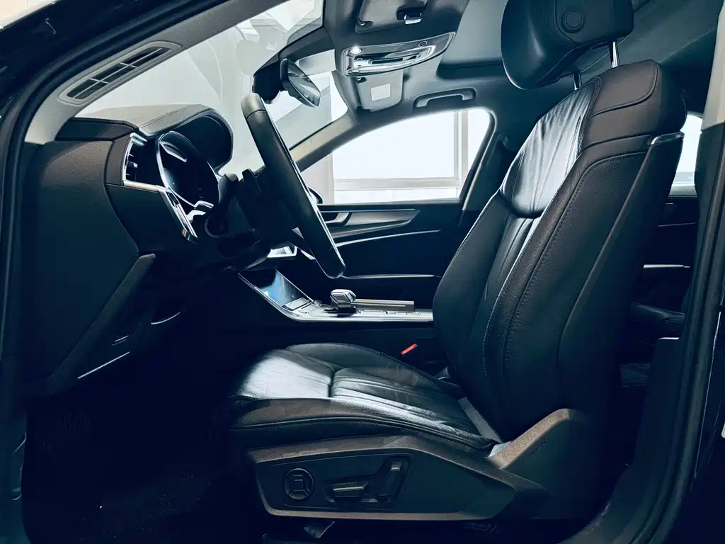 AUDI A6L 2021