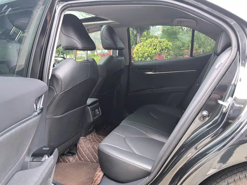 TOYOTA CAMRY 2023