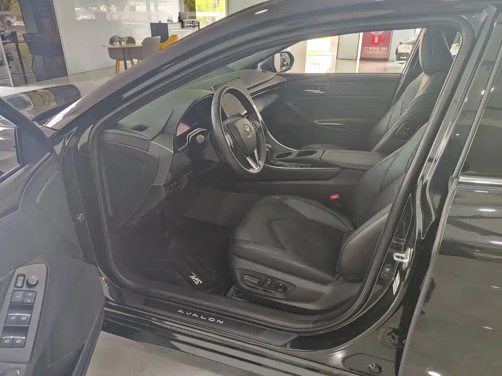 TOYOTA AVALON 2023